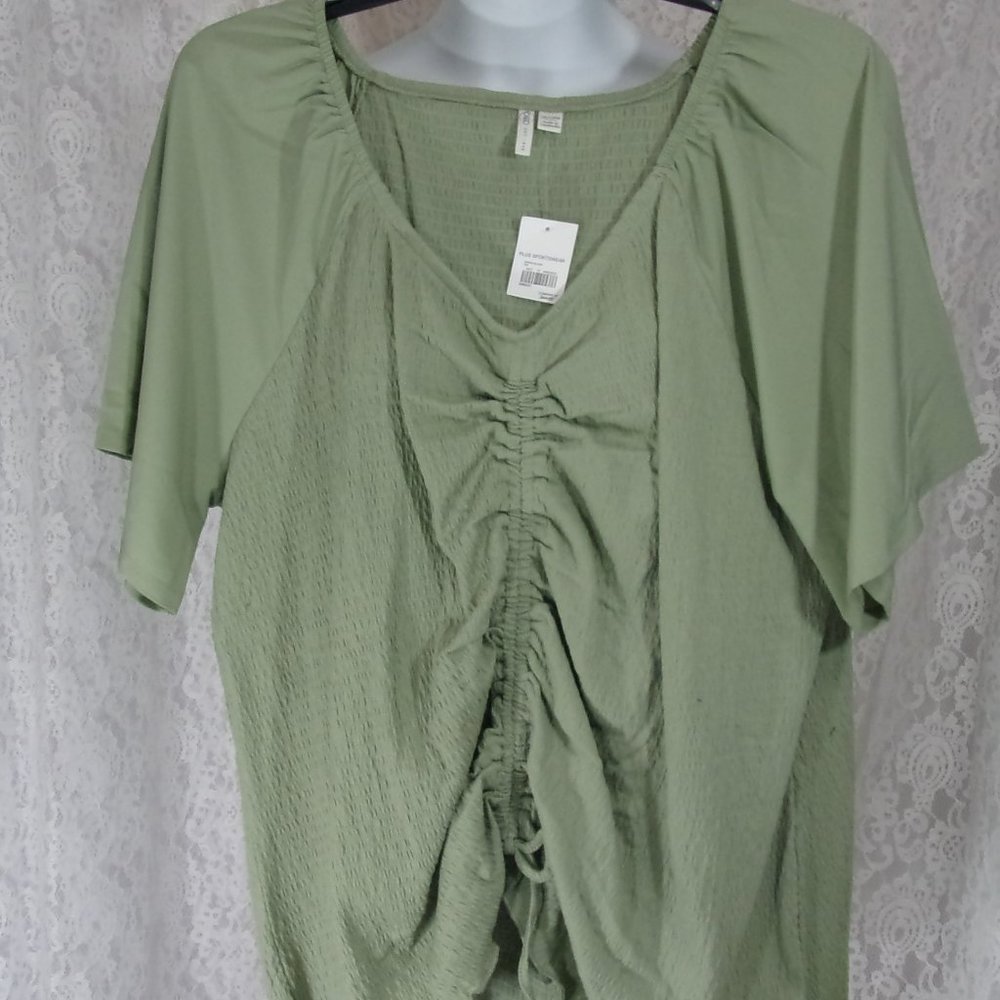 Green Ruched Front Top Cato Size Plus 26/28 NWT